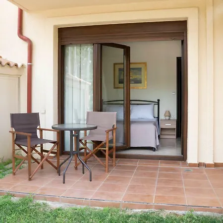 Alexandros Maisonettes