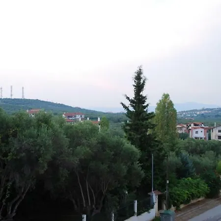 Alexandros Maisonettes * ניאה מודאניה