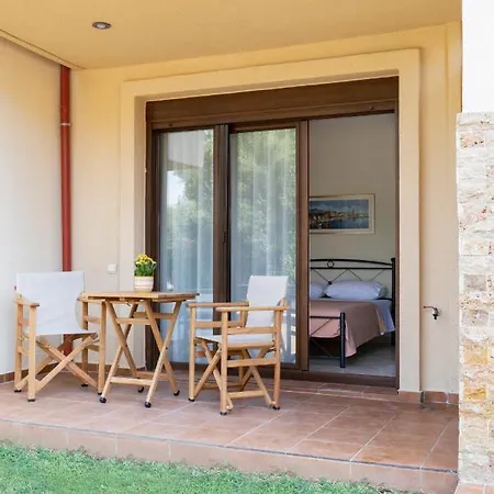 Alexandros Maisonettes Tatil Evi