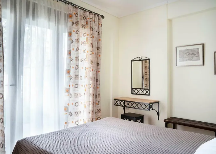 Alexandros Maisonettes